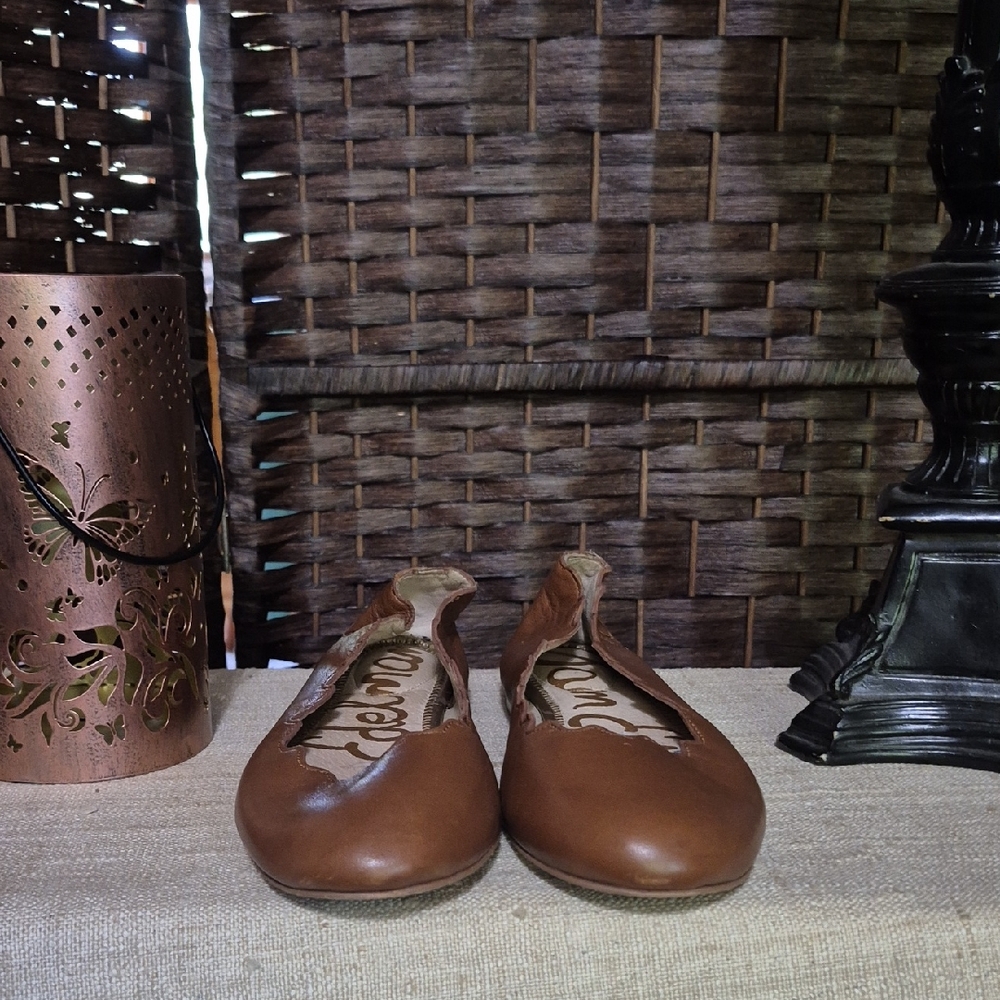 Sam Edelman Francis Scalloped Ballet Flats Shoes Size 8.5